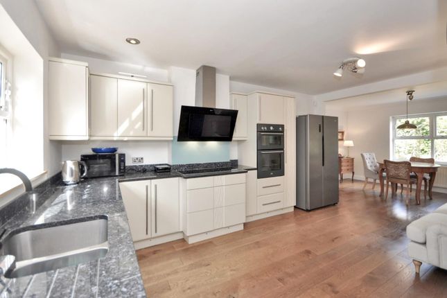 10, Loddington Way, Kettering photo 3