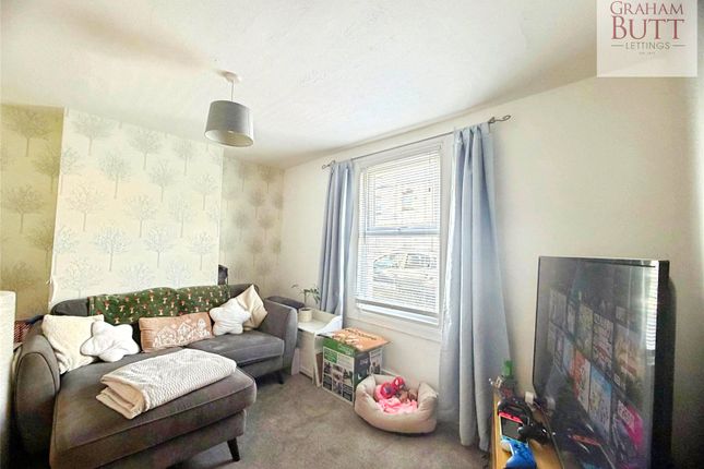 28, North Street, Littlehampton photo 2