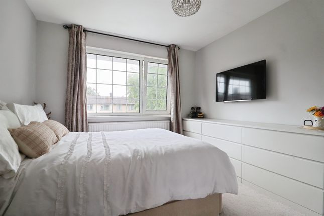 8, Pembroke Close, Dinas Powys photo 4