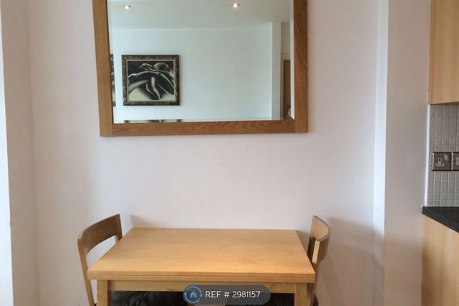 Flat, Bothwell Street, Glasgow photo 4