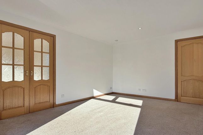 17, Golf View Crescent, Elgin photo 4