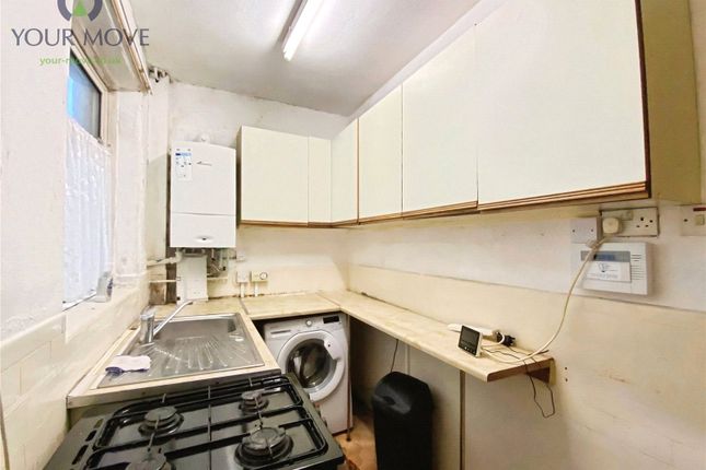 4, Glenhurst Grove, West Yorkshire photo 5