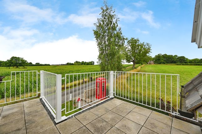 High View Cottage, Tatenhill Common, BURTON-ON-TRENT photo 2