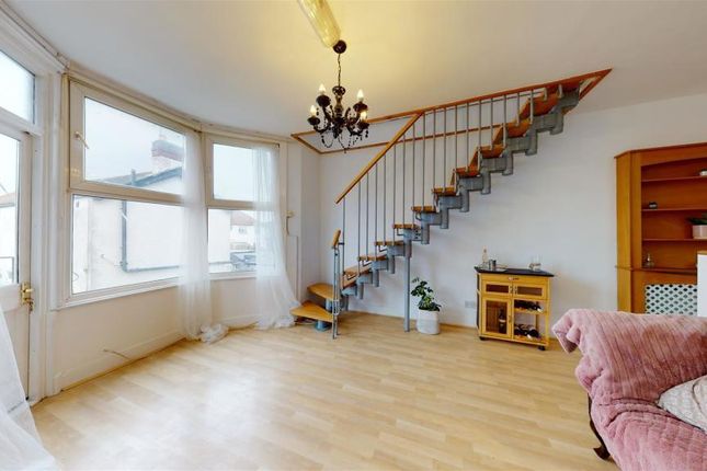 Flat 1, Woodstock, 101 Canterbury Road, Herne Bay photo 4