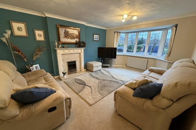 54, Preston Drive, Daventry photo 2