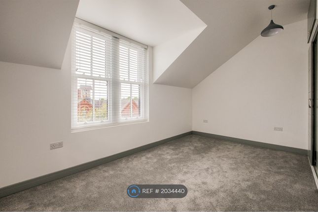 Terraced house to rent in Grove Place, Leamington Spa