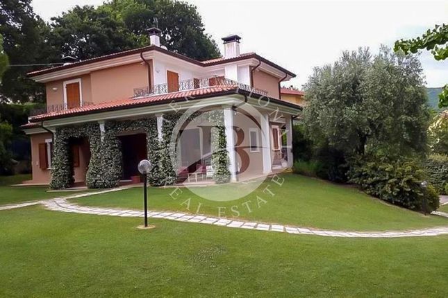 Thumbnail Villa for sale in Petriano, Marche, 61020, Italy