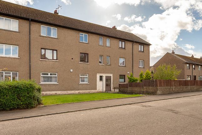 Thumbnail Flat for sale in Kemnay Gardens, Dundee