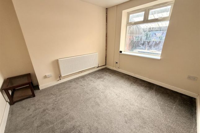 4, Brynteg Terrace, Ammanford photo 2