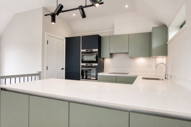 17 Hartwood Lofts, Connaught Place, Brockenhurst photo 3