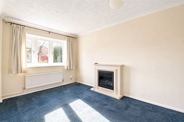 16, Harebell Close, Cambridge photo 4