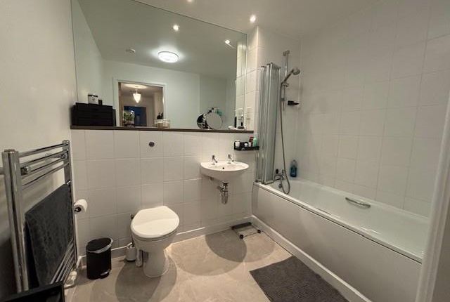 4, Parkes Court, Telford photo 4