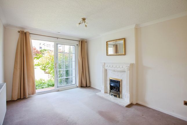 9, Stephen Drive, South Yorkshire photo 4