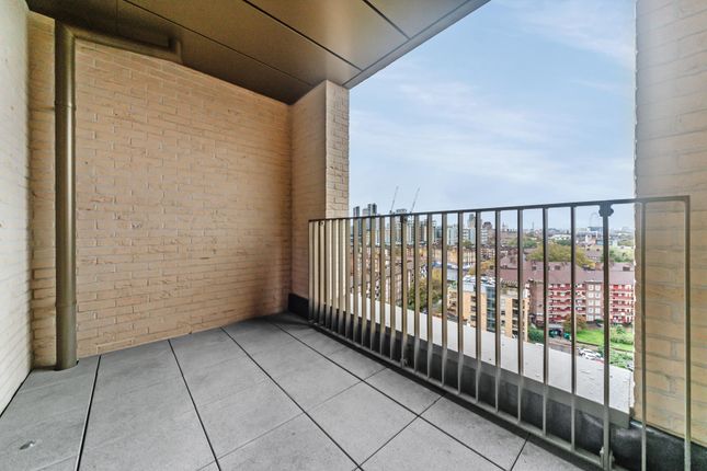 49 Phoenix Court, 7 Gasholder Place, London photo 4