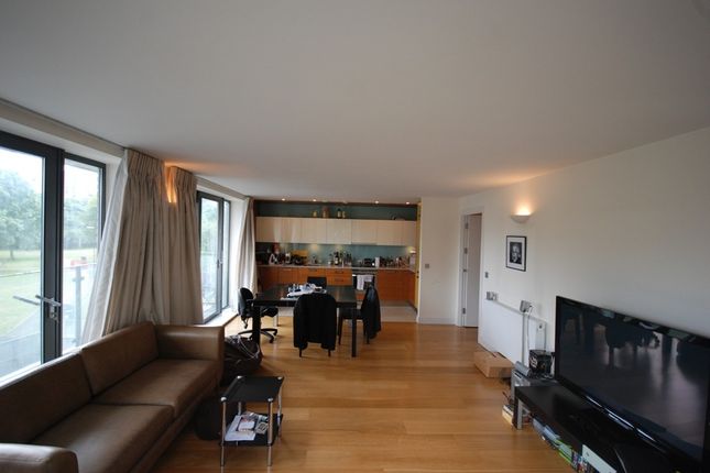 50, St William's Court, Gifford Street, London photo 2