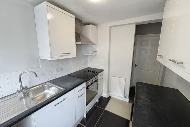 9, Ridsdale Street, Darlington photo 4