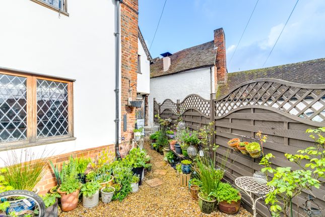 Detached house to rent in Bancroft, Hitchin