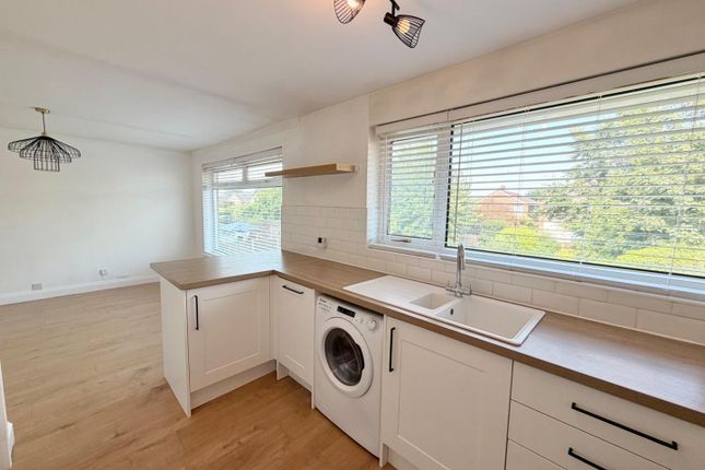 23, Vesey Close, Birmingham photo 3