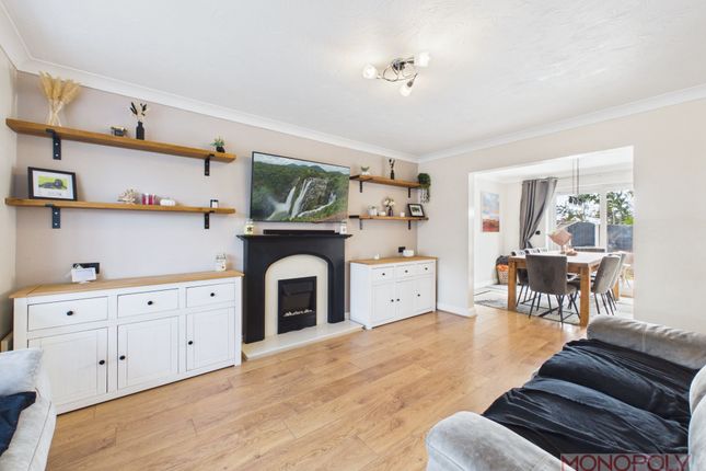 4 Tegid Drive, Wrexham photo 2