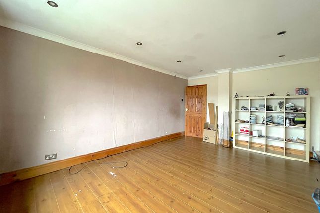 21 Sommerville Close, Faversham photo 5