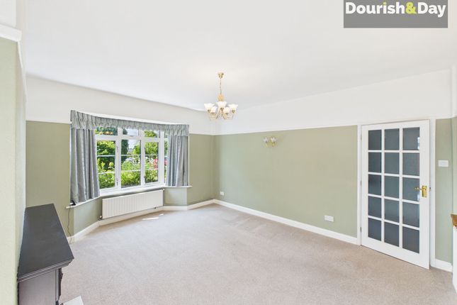 13 Bridle Road, Stafford photo 2