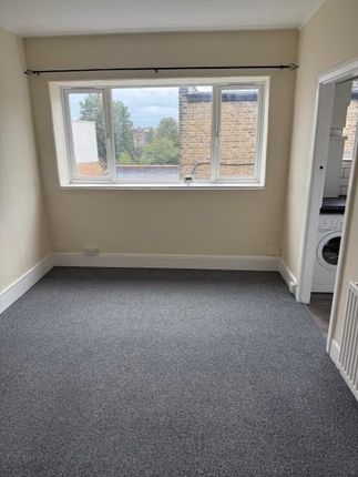 Flat 2, 78, Mitcham Road, London photo 3