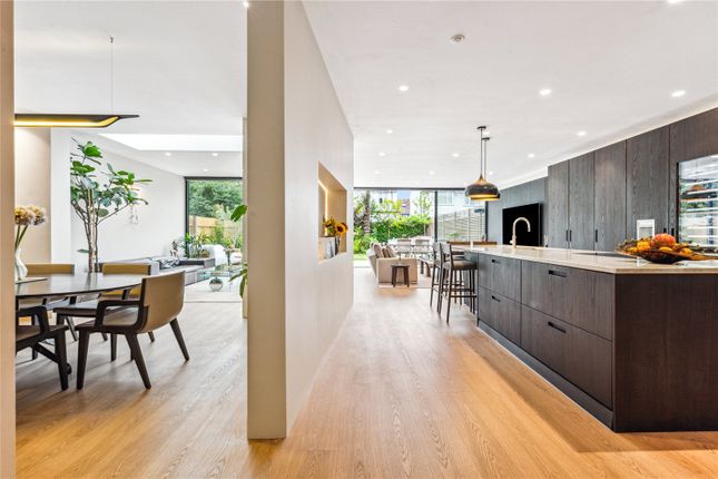 Kitchen / Dining
