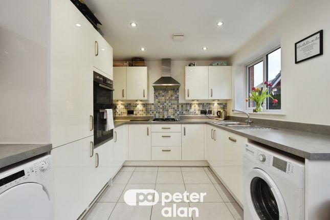 49, Heron Walk, MERTHYR TYDFIL photo 3