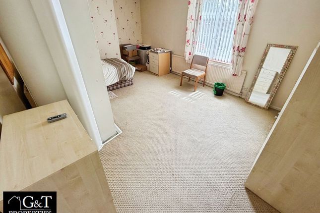 8 Brook Street, Dudley photo 3