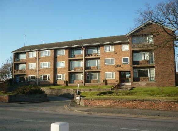 1-bed flat on Flat 3 Bank, Winsford, £650/mo