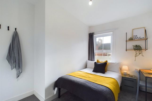 1-bed house on Room 3, 32, Monks Road, Lincolnshire, £520/mo