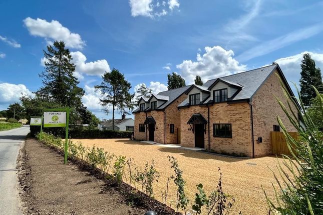 Thumbnail Cottage for sale in Westleton Road, Saxmundham, Suffolk