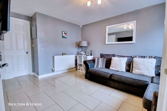 66, Featherbed Lane, Rugby photo 2