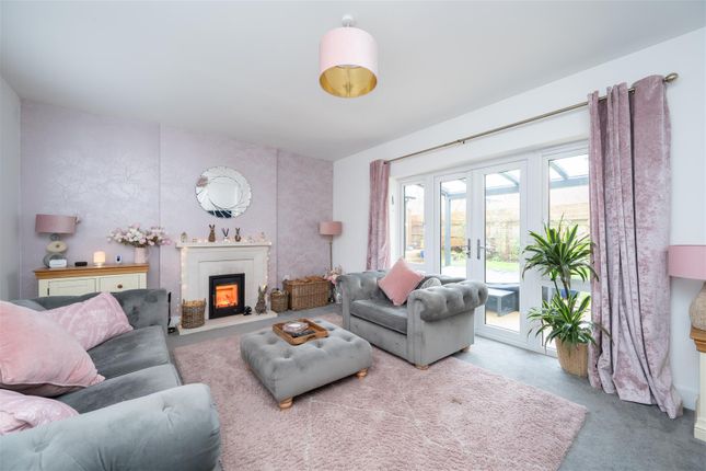2, Goxhill Mews, Burgess Hill photo 4