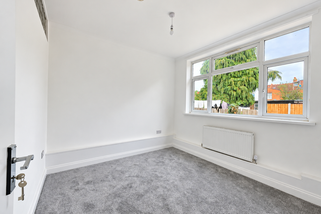 41, Bulstrode Road, Hounslow photo 3