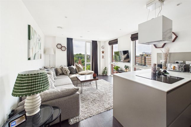 Apartment 36, 4, Gaumont Place, London photo 3