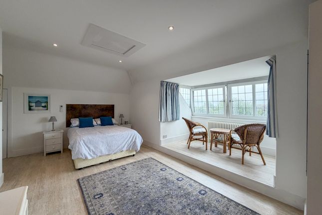 Oak Lodge, 20, Second Avenue, Frinton-on-Sea photo 4