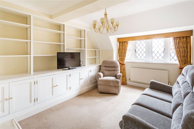 Flat for sale in Neb Lane, Oxted, Surrey