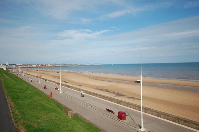 Flat for sale in Belgrave Mansions, South Marine Drive, Bridlington