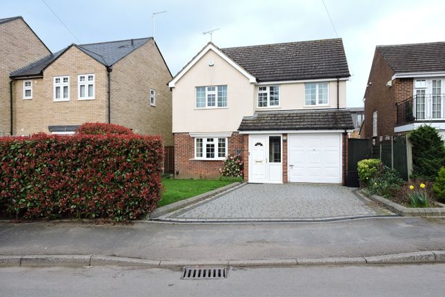 Detached house for sale in West Close, Hoddesdon, Hertfordshire