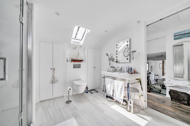 Master Ensuite