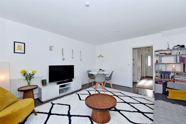 47, Kingfisher Drive, Berkshire photo 4
