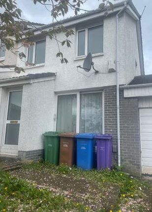 Thumbnail Semi-detached house to rent in Inverewe Avenue, Thornliebank, Glasgow