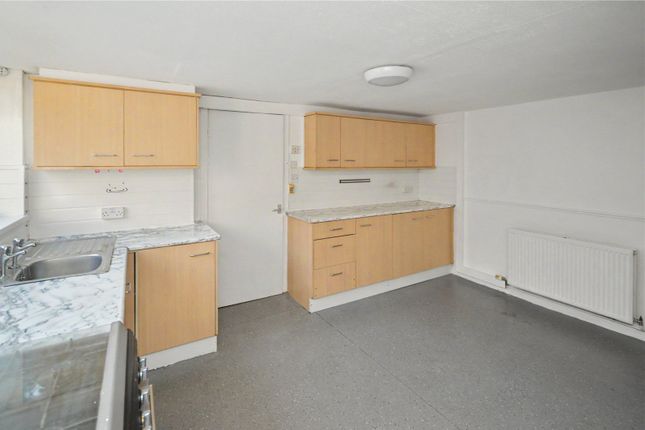 3, Garnet Avenue, West Yorkshire photo 5