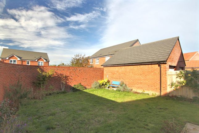41, Jenkinson Way, Falfield photo 2