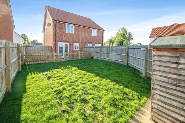 2, Borrage Way, FRINTON-ON-SEA photo 4