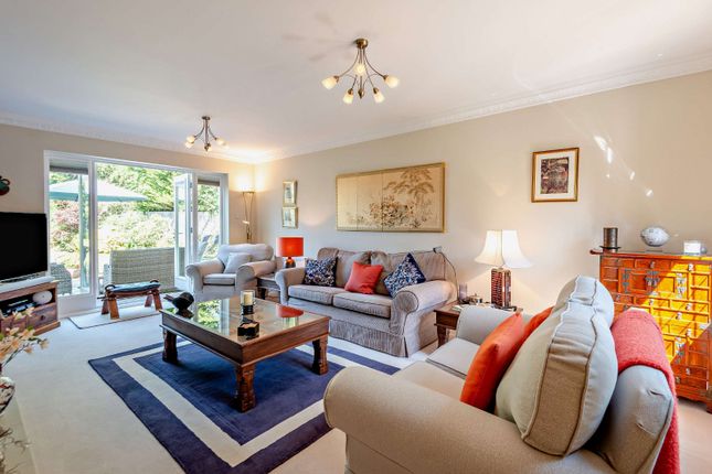 34, Kinghorn Park, Berkshire photo 2