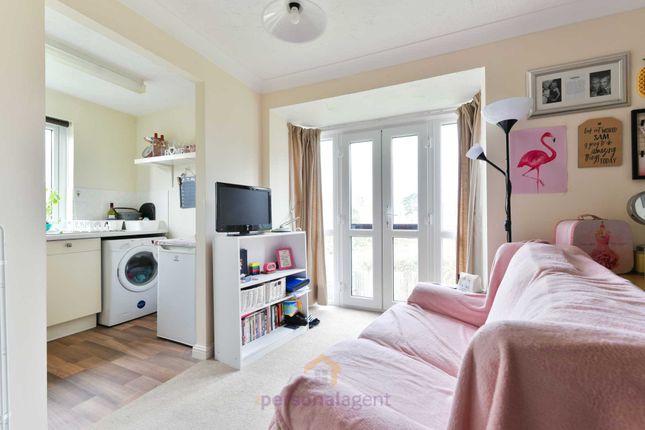 54 Farriers Road, Epsom, Epsom photo 3