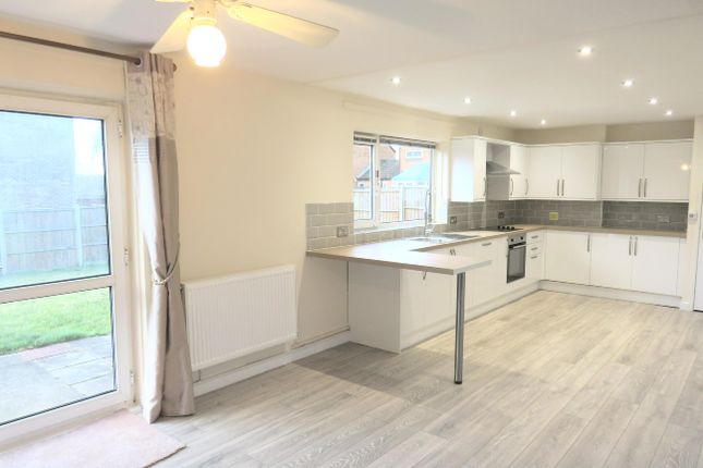 6, Walnut Close, BRANDON photo 2