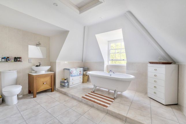 Flat 4, Lattiford House,, Lattiford, Wincanton photo 3